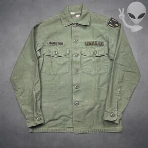 Vietnam War OG-107 Utility Type 3 US Army 1st Support Brigade Patch Medium shirt